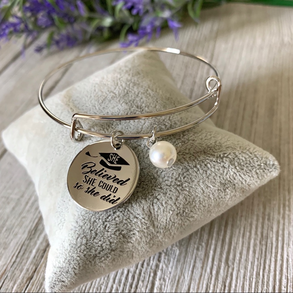 NWT She Believed She Could Graduation Bracelet